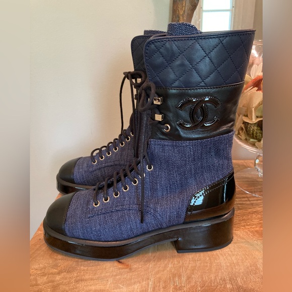 Chanel Denim and Lambskin Quilted CC Lace Up Combat Boots size 38.5 - Picture 4 of 15